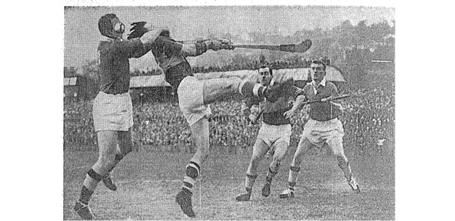 Action from the 1960 National Hurling League final.
