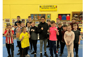 Shauna O'Keeffe with young members of Clonmel Boxing Club. Picture courtesy of Martin Fennessy