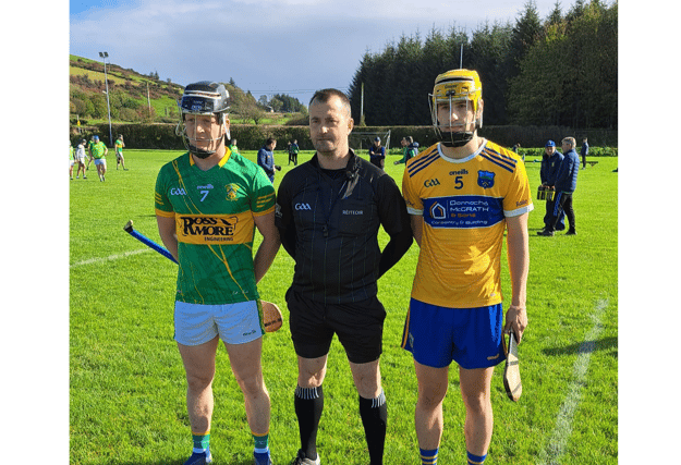 Referee John Dooley with captains Paddy Ryan, Clonoulty/Rossmore (left) and Ballinahinch's Karl Kelly