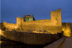 Summer Festival at Cahir Castle will open this Saturday    with a modern and entertaining adaptation of William Shakespeare’s ‘Othello’ by the Cyclone Rep Theatre Company of Cork.