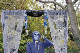 The overall winner for this year New Inn Spookfest is DJ Spook in da House. Well done to Damian and Deirdre O’Dwyer