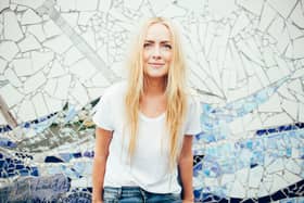 Susie Q's latest song Hold On has debuted at no. 1 in the alternative category of the iTunes charts