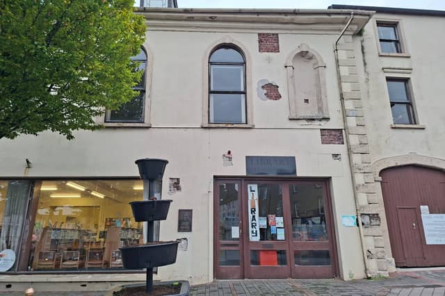 Cahir library