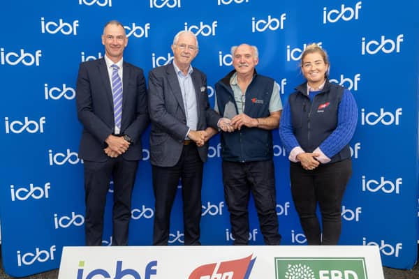 Sean Coughlan (ICBF), Michael Berkery (FBD Trust), Rory Dunne, Borrisokane (Dairy Farmer Finisher Winner) and Eleanor Cummins (ABP).