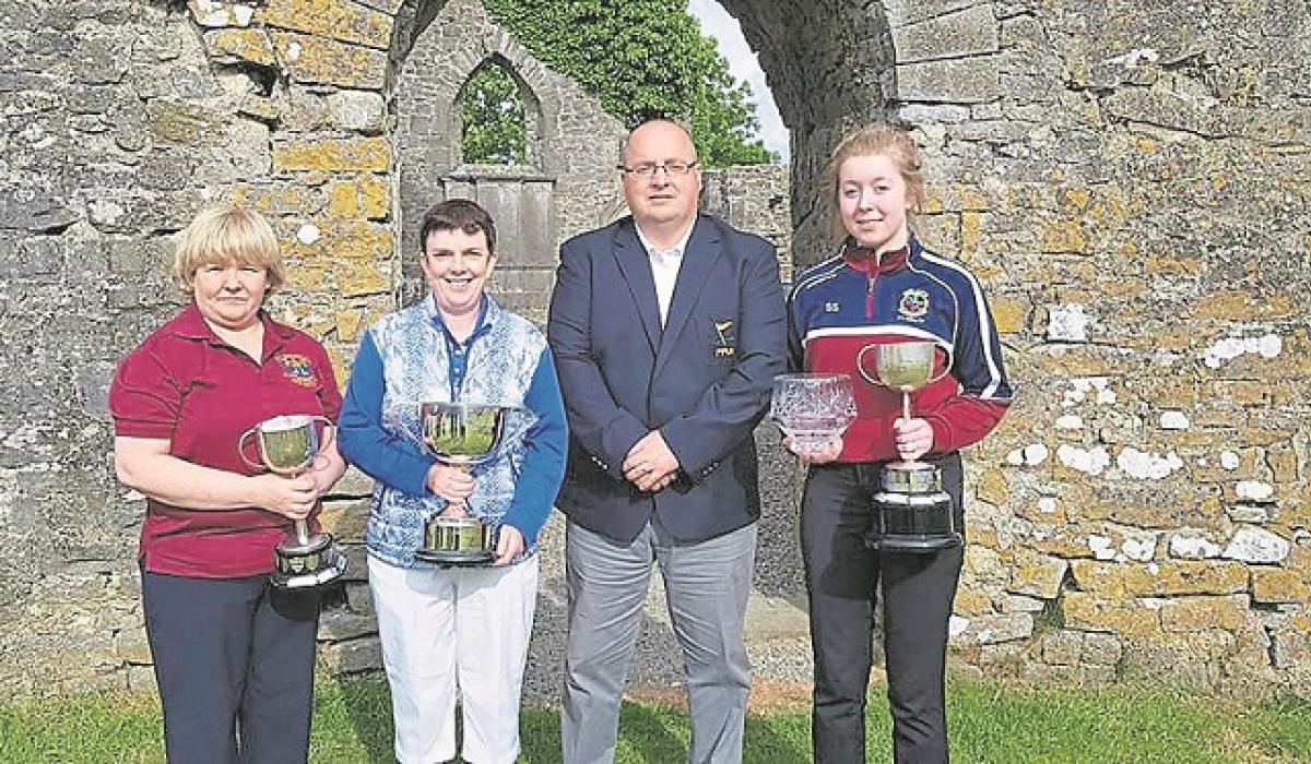 Medals galore for Templemore's Lakeside Pitch & Putt in finals