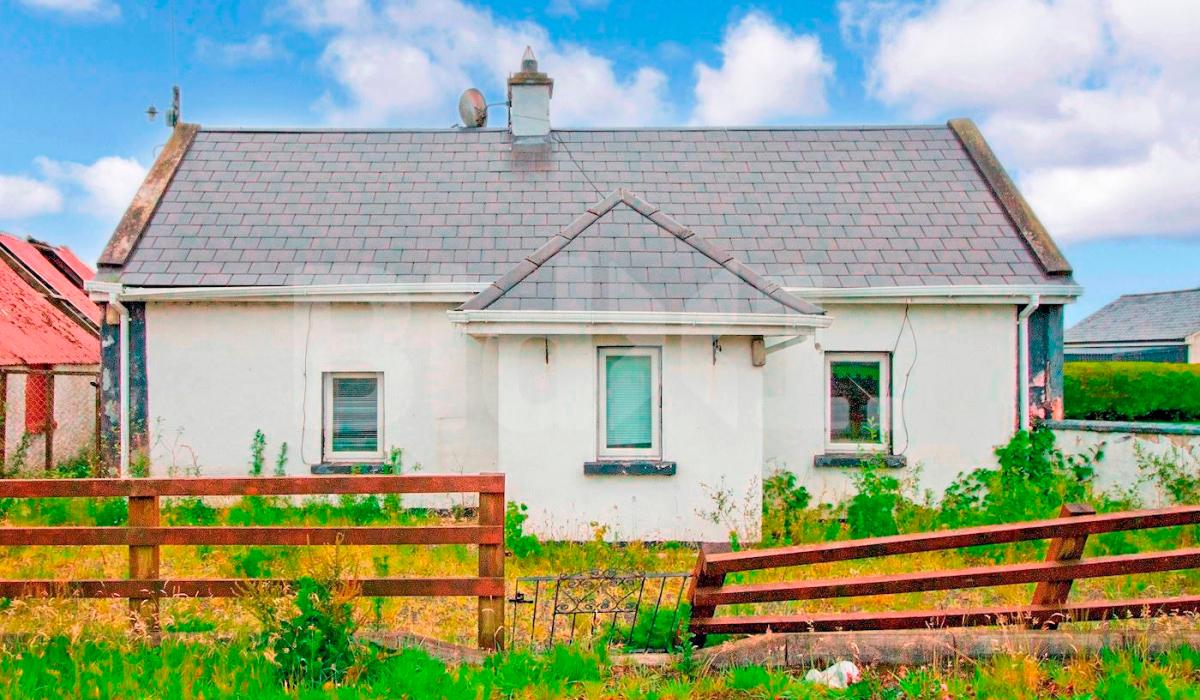 A fixerupper! Vacant threebedroom house in Tipperary for sale in