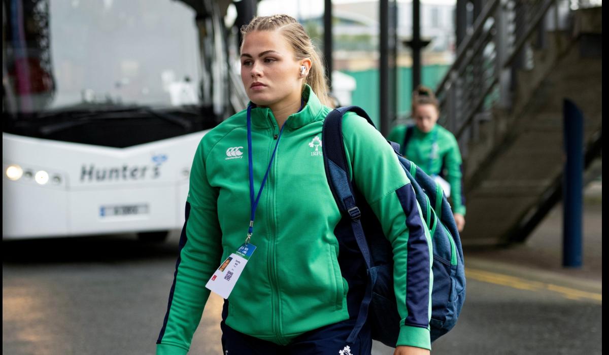La joueuse de Tipperary Dorothy Wall a été sélectionnée dans l'équipe féminine irlandaise de rugby pour jouer pour la France