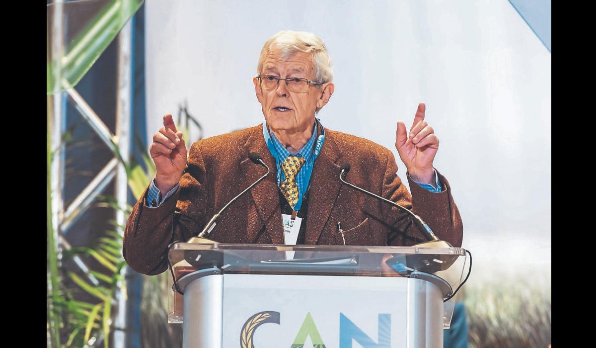 Tipperary scientist is presented with a prestigious award in ~America