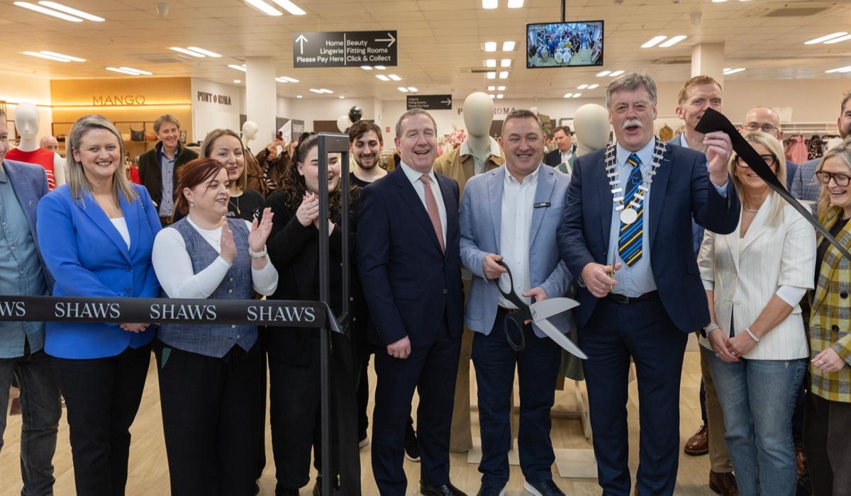 Large crowd of shoppers flock to Clonmel's Shaws store after official opening by mayor