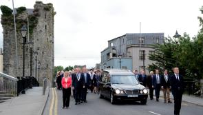 Breaking: Des Hanafin is laid to rest 'neath his native Thurles soil