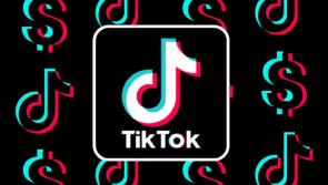 WATCH: Tipperary man, nicknamed 'Gordon Vansey', goes viral for cooking videos from his work van