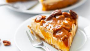 Gingerbread salted caramel pecan cheesecake