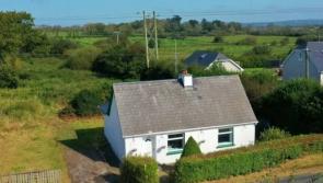 PROPERTY WATCH: 'Characterful and cosy' three-bedroom cottage for less than €100k 