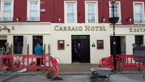 Footpaths widened on Carrick-on-Suir's Main Street for outdoor dining