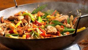 Gingergirl - all about food, honey and chilli chicken stir fry