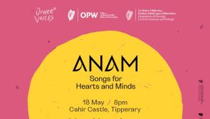 Local singer Gemma Hayes will feature tonight on a livestream from Cahir Castle