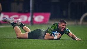  Former Cistercian College Roscrea winger signs a new deal with Munster rugby 