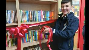 Spelling champ presents €3,500 worth of books to his former Tipperary primary school 