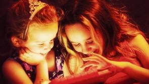 Heartwarming picture of Tipperary sisters wins photography award