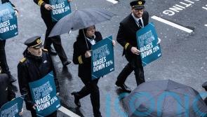 Enterprise Minister urges Aer Lingus pilots to accept pay recommendation