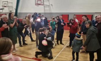 WATCH: Beautiful moment as the new Tipperary TD Ryan O'Meara embraces his family 