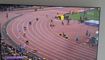 WATCH: Sharlene Mawdsley's incredible 400m heat race at World Athletics Championships