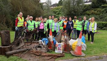 Lions Club welcomes volunteers to join its members in a clean up of Carrick-on-Suir