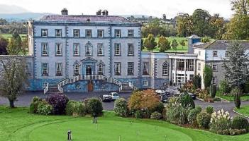 Taoiseach confirms Dundrum House to remain an IPAS centre despite High Court ruling