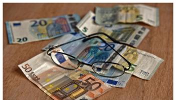 No tax cut for workers as Social Welfare recipients get weekly and Christmas hike