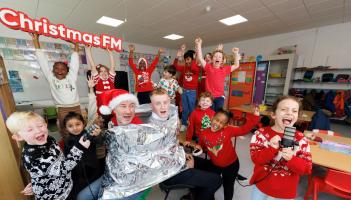 Tipperary airwaves and launch date announced for Christmas radio station