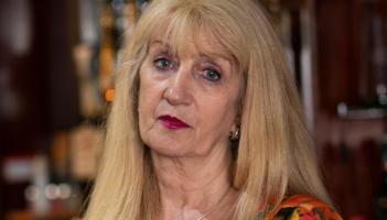 Final day of business on New Year's Eve at legendary Tipperary bar for Tim and Lucy