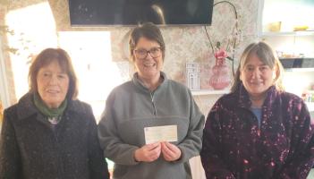 PICTURE: Carol service donation helps support meals on wheels service in Tipperary