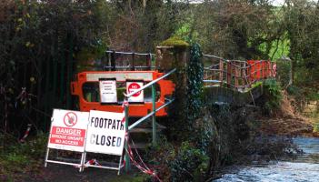 Tipperary council urged to fight plan to remove half of Carrick-on-Suir river footbridge