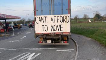 Chaos in Tipperary as 'miles of tailbacks' on the old Thurles road
