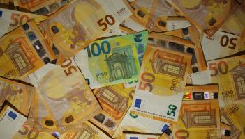 CHA-CHING! Lucky Tipperary man wins jackpot prize in local Split the Pot draw