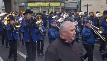 WATCH: Banna Chluain Meala gets the St Patrick's Day Parade in Clonmel underway