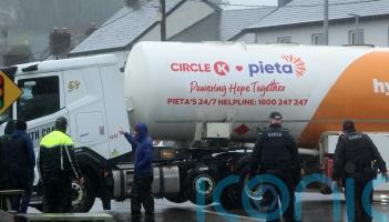 Talks to resume as Irish fuel protests enter fifth day