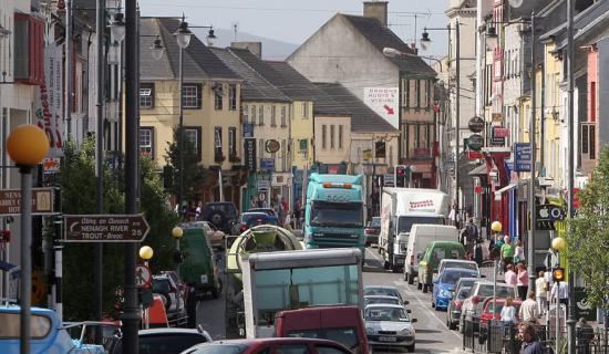 Local fears continue to grow over speeding risks on busy street in a big Tipperary town
