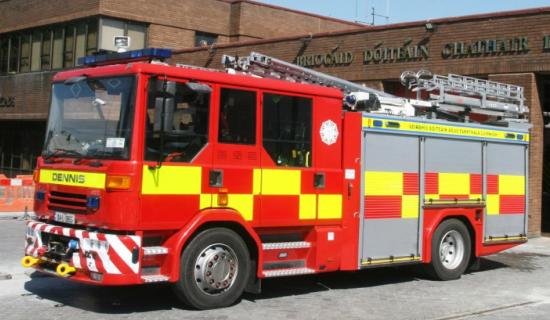 LATEST: Vehicle goes up in flames on M8 Northbound in Tipperary last night