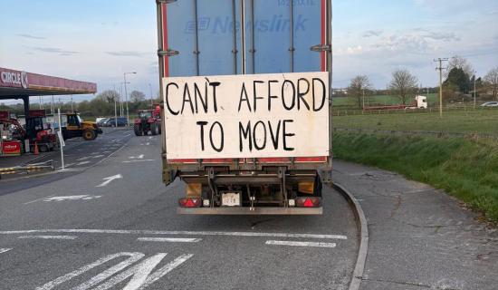 Chaos in Tipperary as 'miles of tailbacks' on the old Thurles road