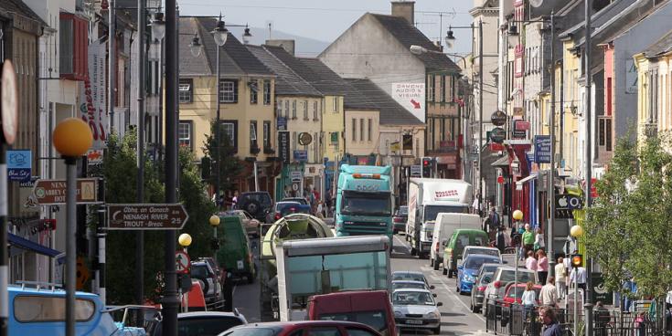 Local fears continue to grow over speeding risks on busy street in a big Tipperary town