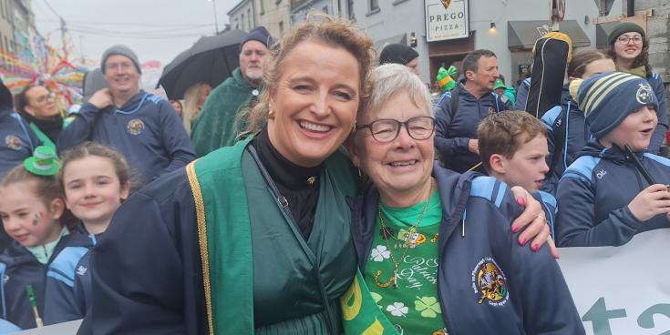 Town twining relationships feature prominently during St Patrick's Day Parade in Clonmel