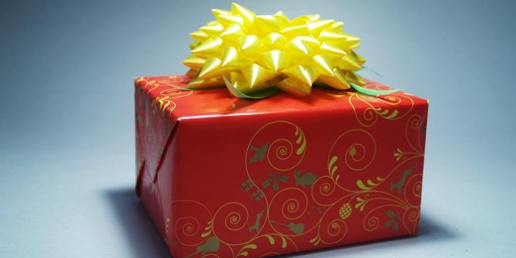 School community packs festive shoeboxes, spreading comfort and joy to children abroad