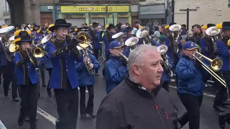 WATCH: Banna Chluain Meala gets the St Patrick's Day Parade in Clonmel underway