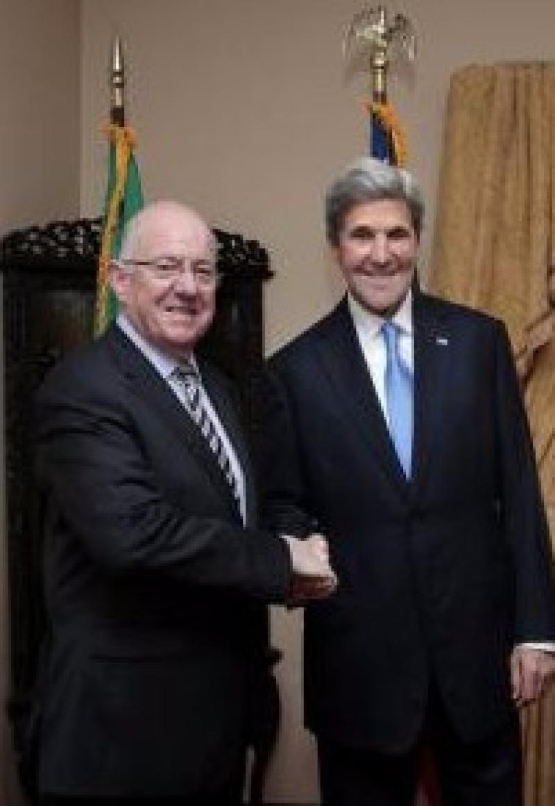 Minister Flanagan greets Sen. Kerry