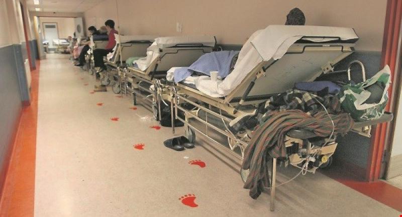 Dozens of children wait for beds at overcrowded Irish hospitals today (Dec 6)