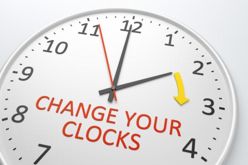 Kelly welcomes clock-change consultation in Ireland