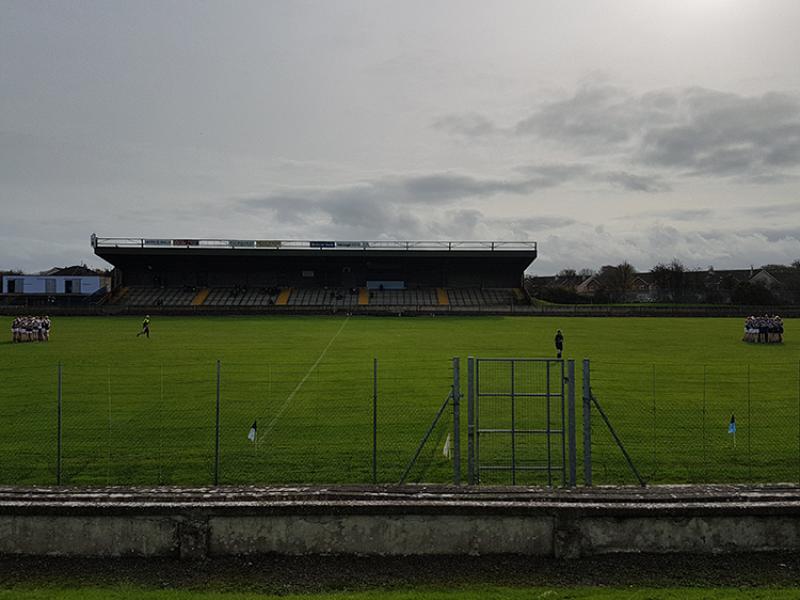Nenagh Éire Óg take on Clonakenny in mid football county semi-final