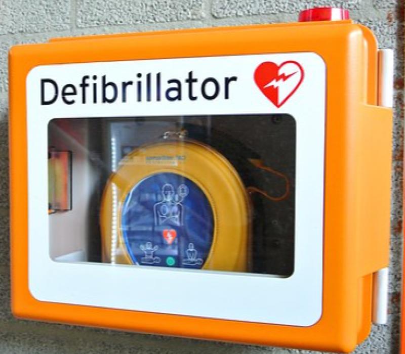 A lifesaver! 5km run/walk 'Defibrillator Fundraiser' in Cahir on Saturday to help 