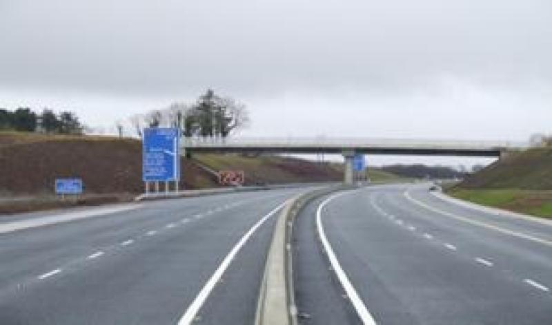 Tipperary motorway closed after serious multi-vehicle collision